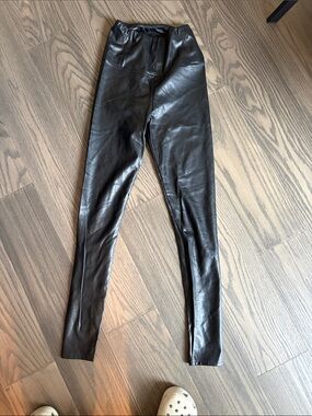 Wilfred Free Daria Faux Leather High-Waist Leggings - Black